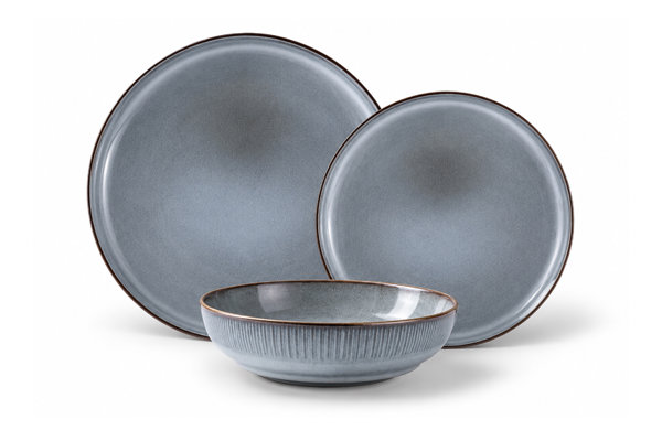 DINNERWARE SET